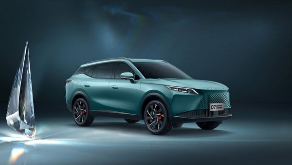 MIST GREEN